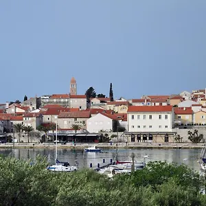 Rose At Island Of Rab Affittacamere